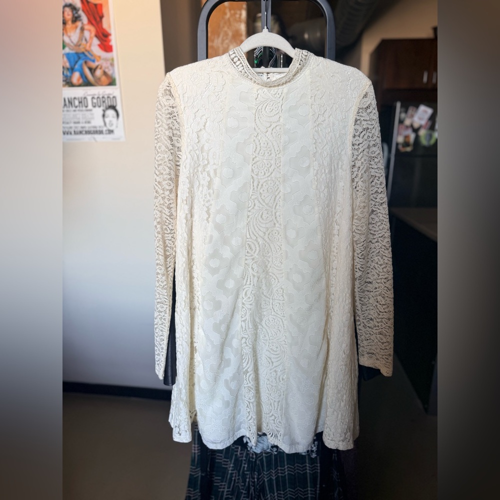 HD in Paris Cream Lace Detail Dress